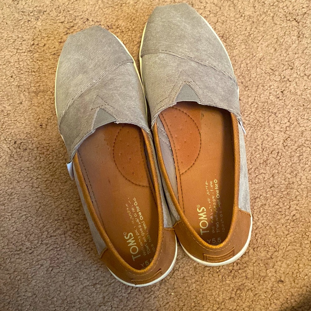 Corduroy grey and brown Tom’s
